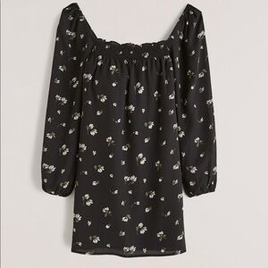 Abercrombie & Fitch Floral Long-Sleeve Smocked Neckline Mini Dress Size XS